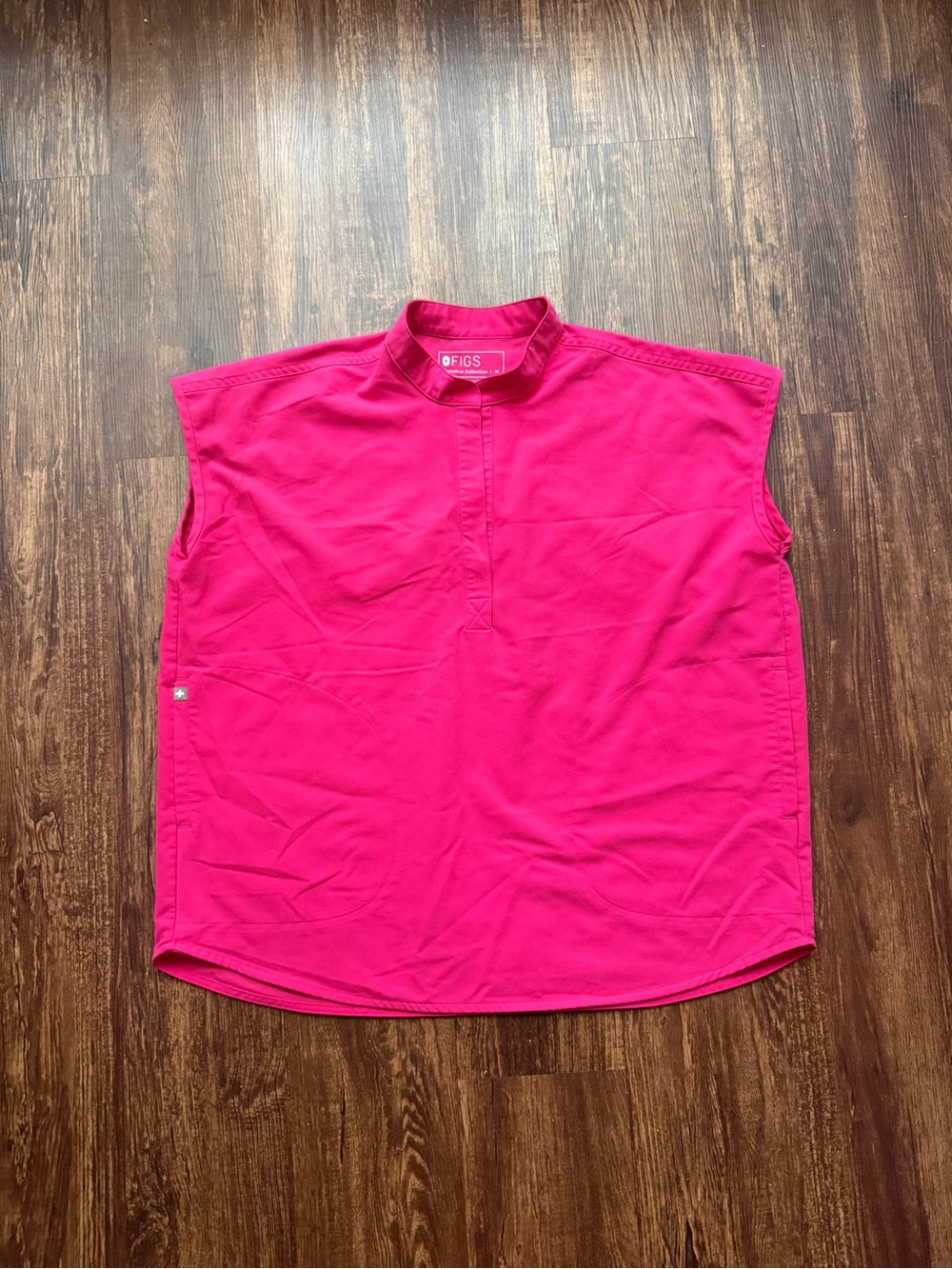 FIGS Women’s Shocking Pink Rafael Oversized Scrub Top Nursing Hospital - Size M